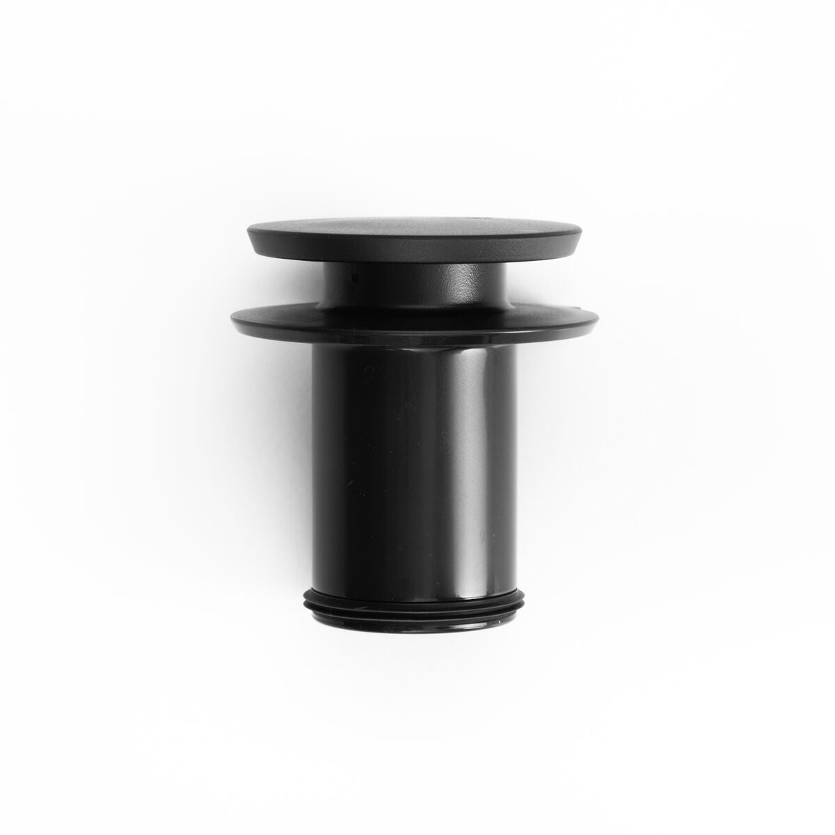 new-standard-carafe-v0 WebPDP-PolishedStainlessCarafe_33oz_SS_StudioX207182024_Lid__CAR1SVOS005.jpg