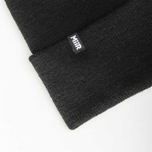 recycled-poly-fine-knit-beanie-s4 WebPDP-RecycledPolyFineKnitBeanie_Studio_TagDetail_Black__BNE005002OS.jpg